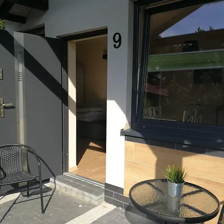 Pod Szyszka 500m Od Morza 山林小屋